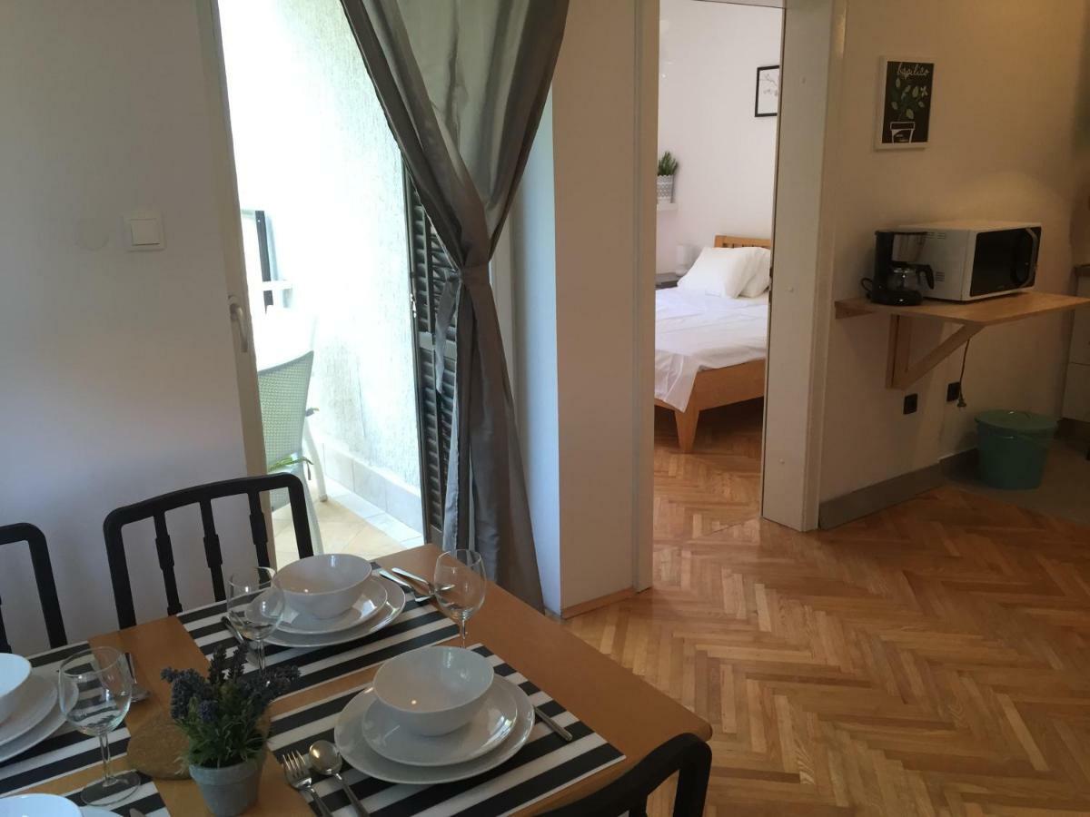 Apartments Papalinna 2 By Moro Krk Town Exterior foto